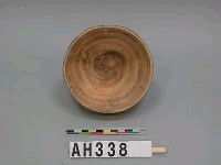 藏品(宋  青黃釉碗形器)的圖片